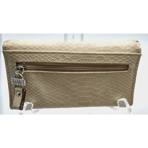 Nicole Miller Soft Leather Wallet Wristlet Tan Zipper Detail - Picture 3 of 7